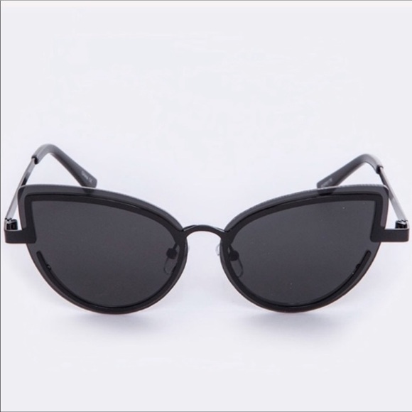 Accessories - Iconic Eye Reflective Sunglasses